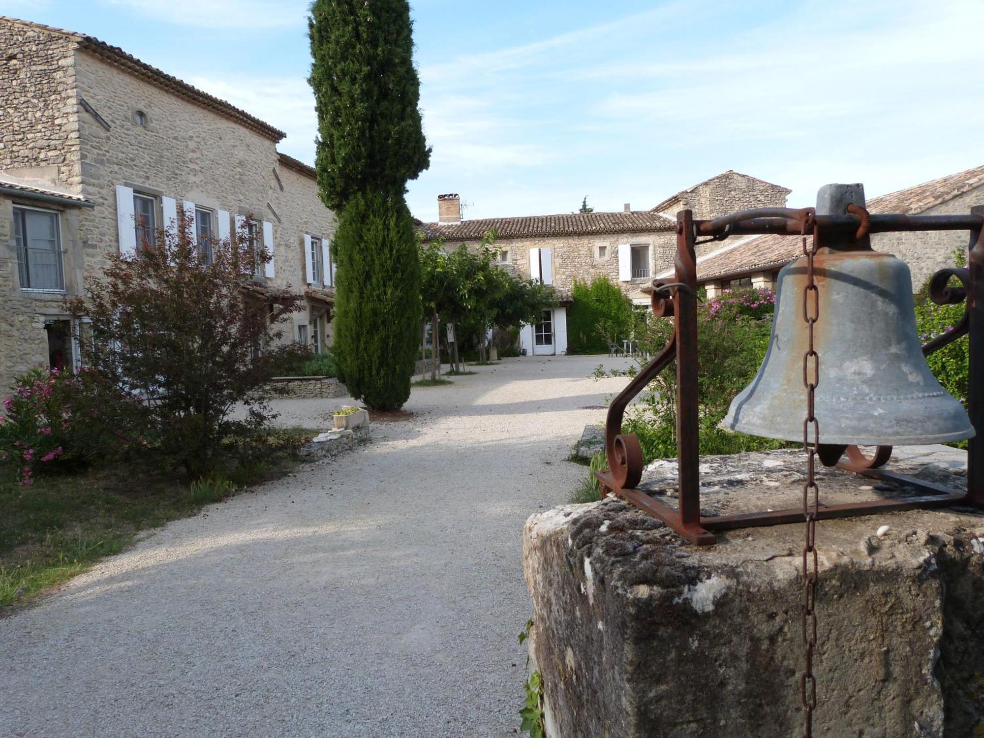 Hotel Prieuré de Grignan Exterior foto